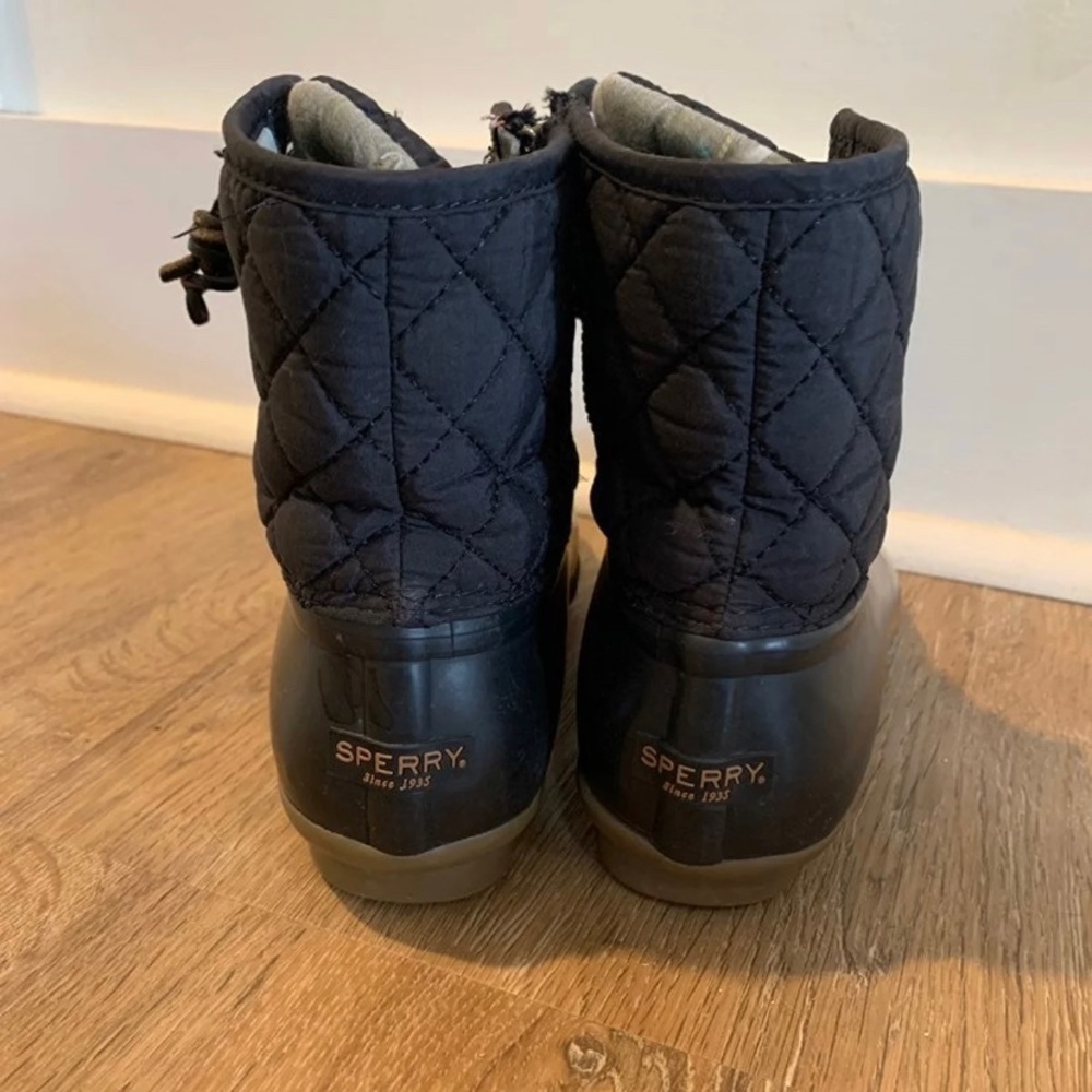 Excellent condition. Black Sperry Duck boots. Size 7.5